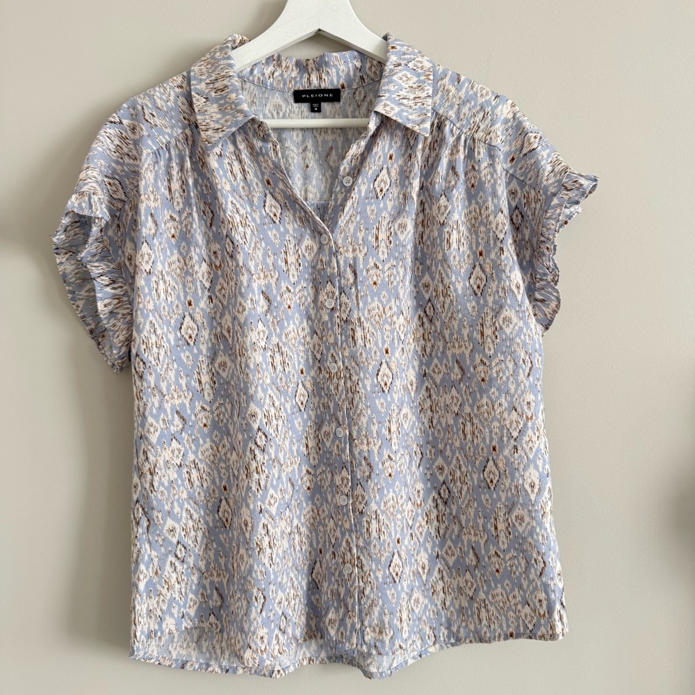 Pleione Crinkle Ruffle Sleeve Camp Shirt Ikat Print Medium - Picture 2 of 8